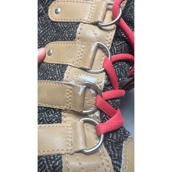 Sorel Tofino Herringbone Winter Boot  Faux Fur Black Tan Red 6.5 - Picture 12 of 13